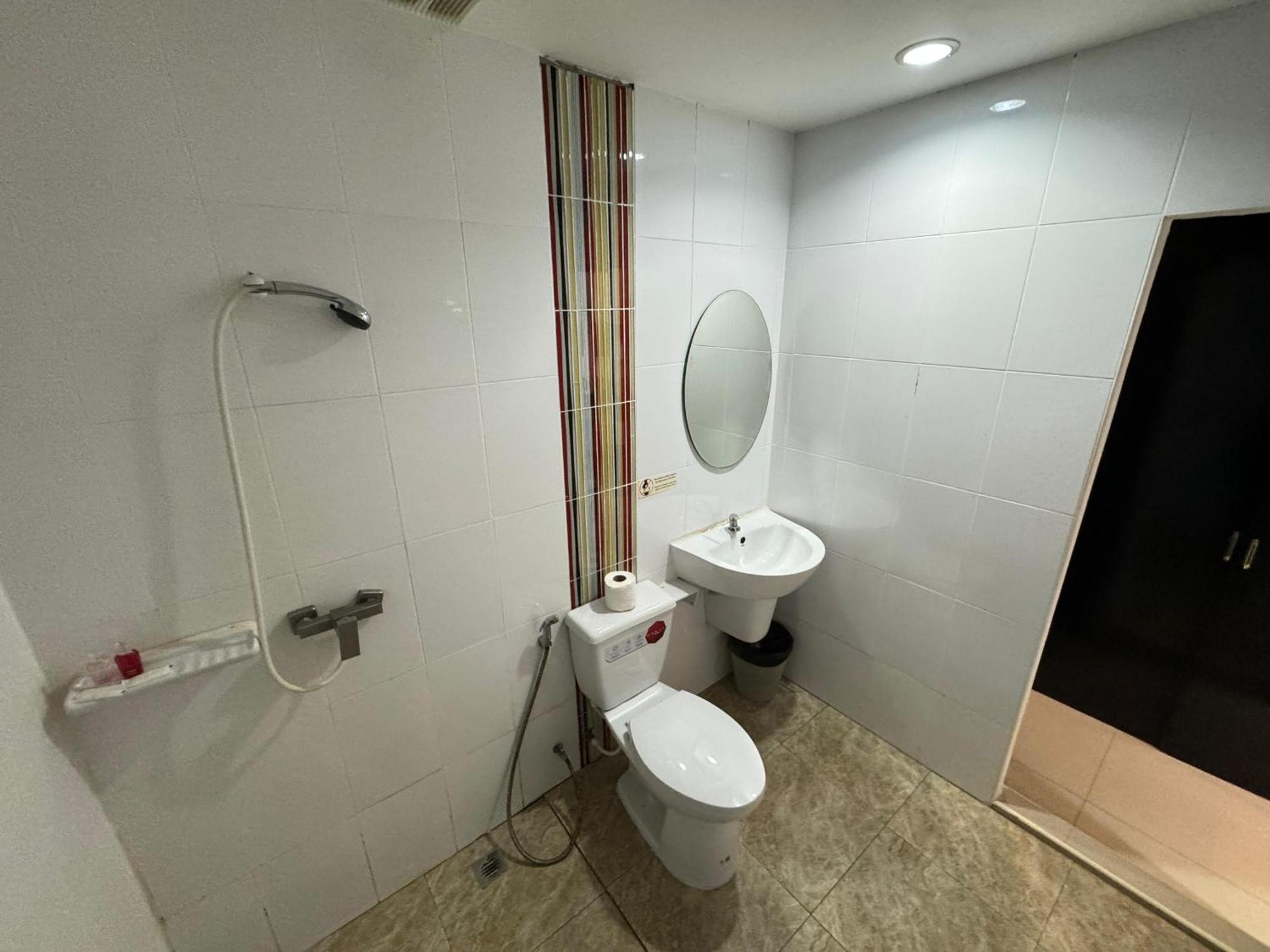 Chilli Salza Patong Hotel Kültér fotó